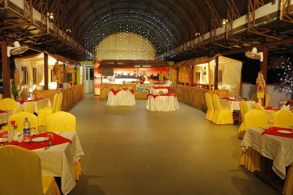 Pattom Royal Hotel Thiruvananthapuram Dış mekan fotoğraf