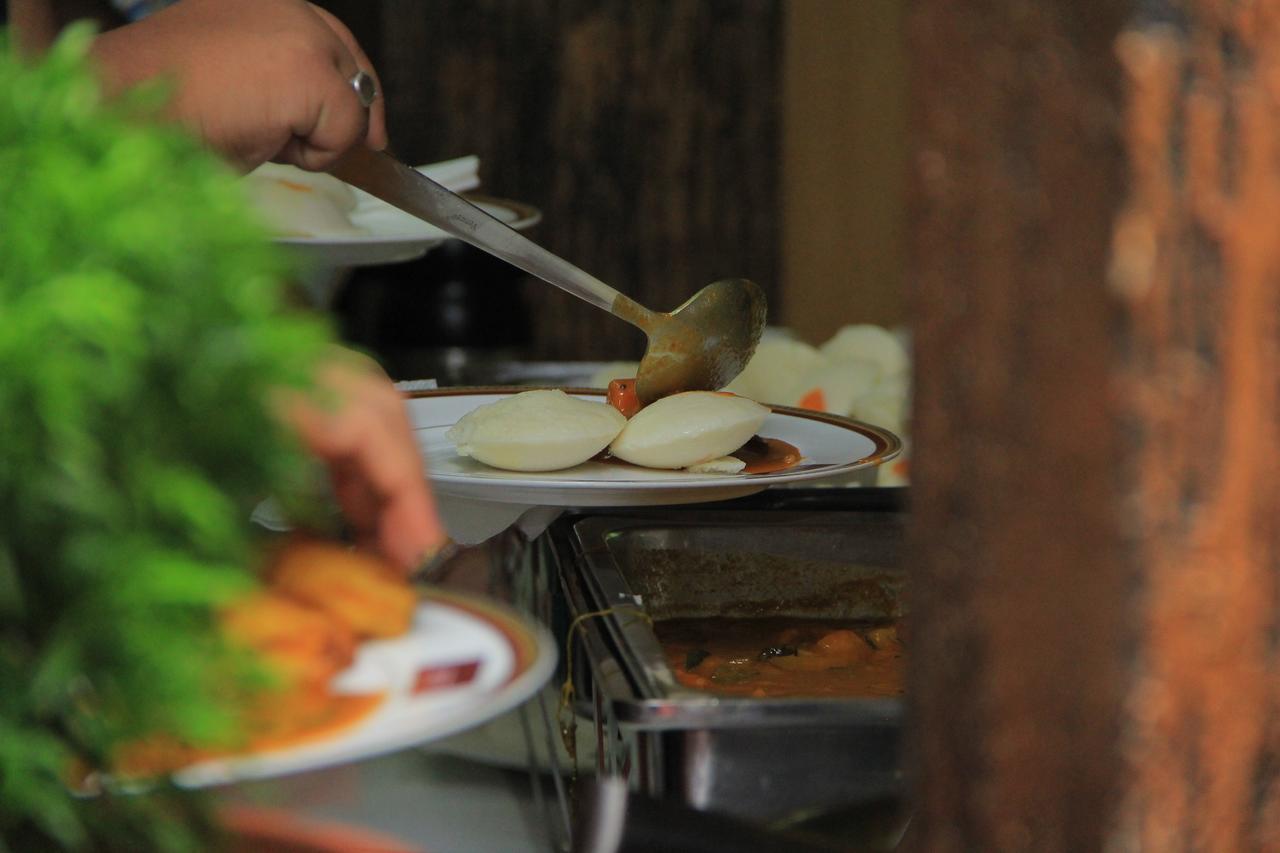 Pattom Royal Hotel Thiruvananthapuram Dış mekan fotoğraf