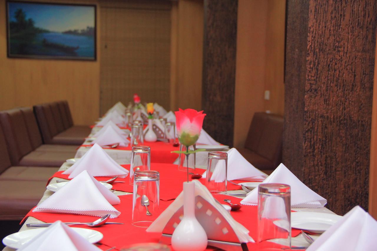 Pattom Royal Hotel Thiruvananthapuram Dış mekan fotoğraf